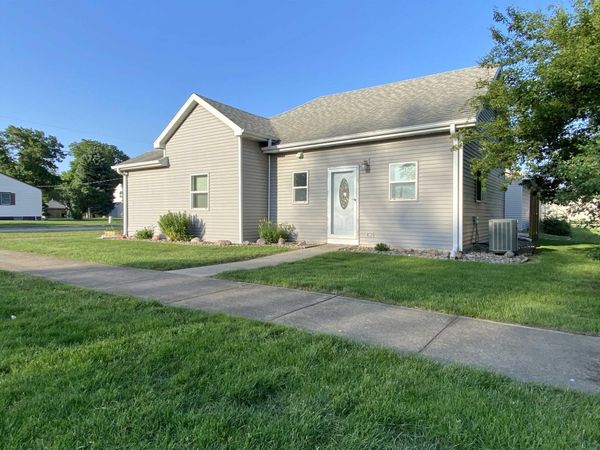 626 3rd St SW, LeMars, IA 51031
