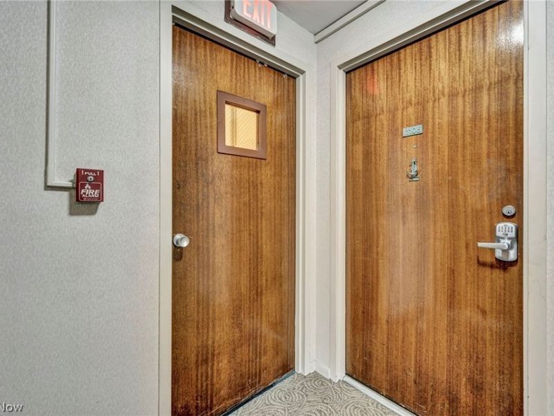 12520 Edgewater Drive, Unit 1106, Lakewood, OH 44107 Photo 4