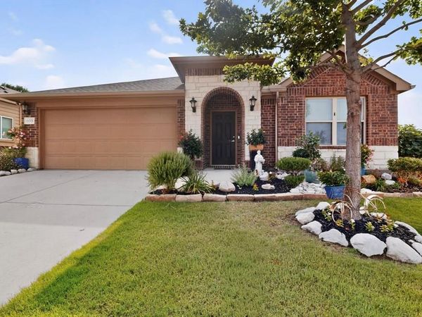 698 Langdon Street, Lavon, TX 75166
