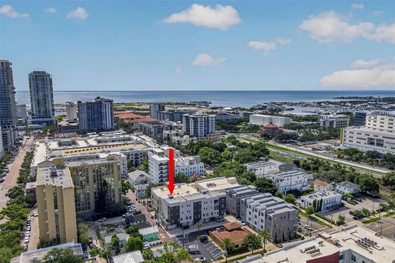 374 6th Street S, Saint Petersburg, FL 33701 Photo