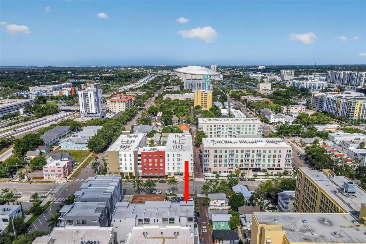 374 6th Street S, Saint Petersburg, FL 33701 Photo