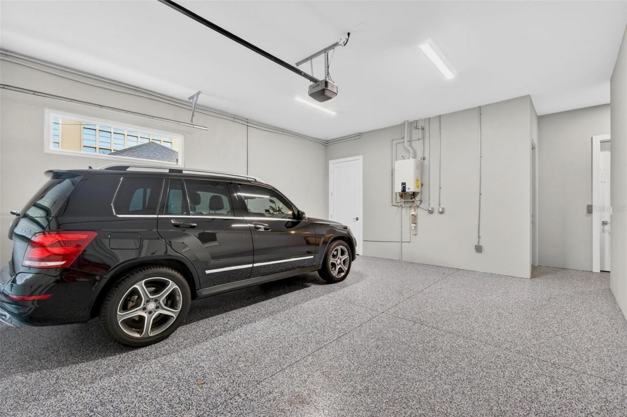 374 6th Street S, Saint Petersburg, FL 33701 Photo