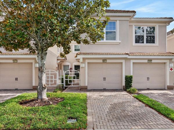 8311 FOSTER DRIVE , DAVENPORT, FL 33896