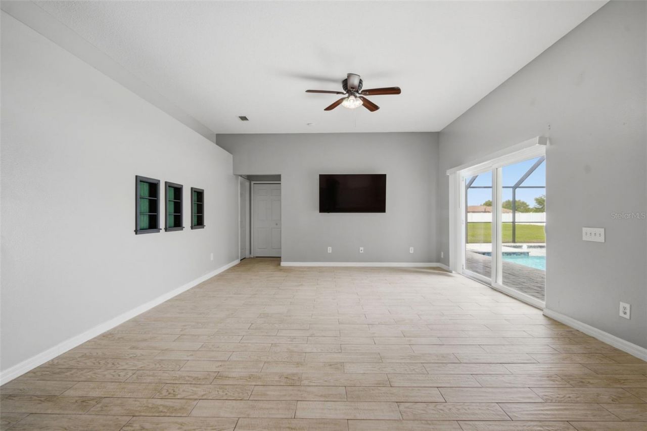 4304 Windmill Ridge Road, Plant City, FL 33567 Photo