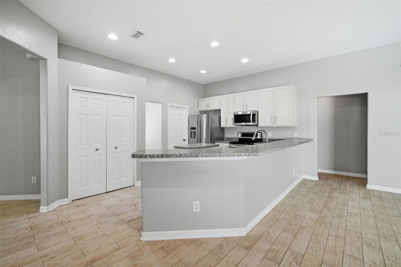 4304 Windmill Ridge Road, Plant City, FL 33567 Photo