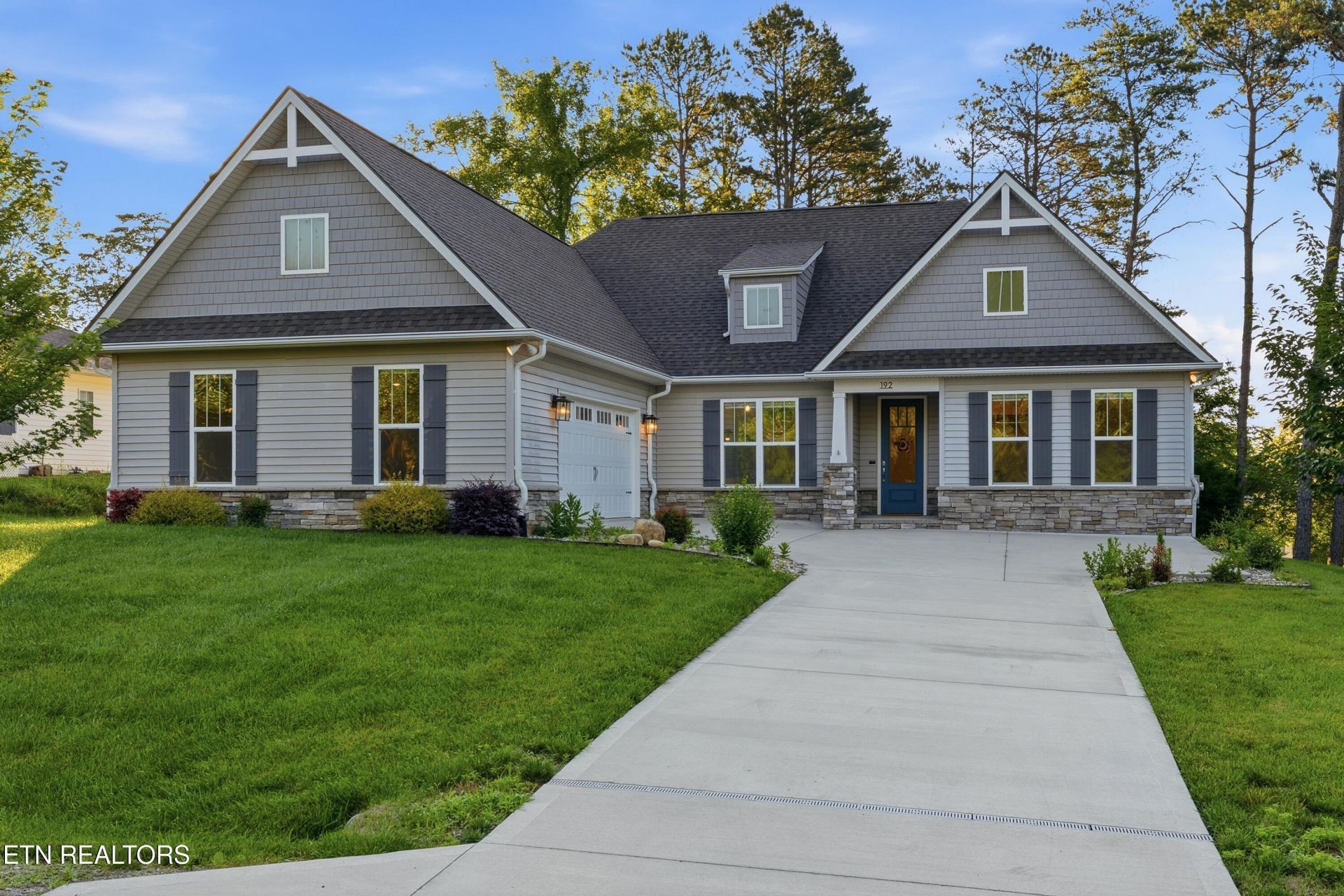 192 Amohi Way, Loudon, TN 37774 Main Photo