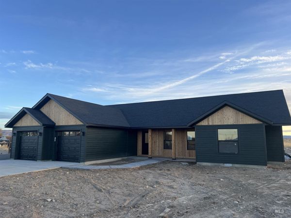 1506 Tverdy Ln, Buhl, ID 83316