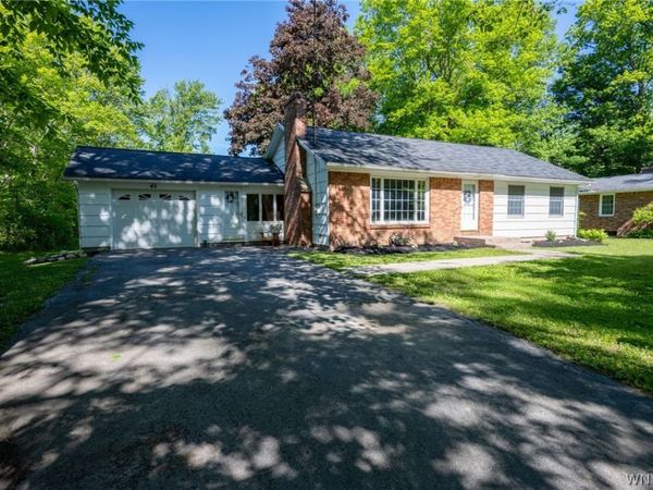 45 James Place , Orchard Park, NY 14127