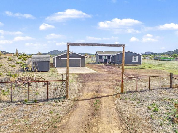 7769 EMILY Way, Flagstaff, AZ 86004