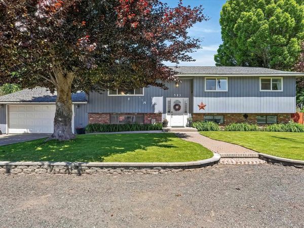 523 E Fellows St, Medical Lake, WA 99022
