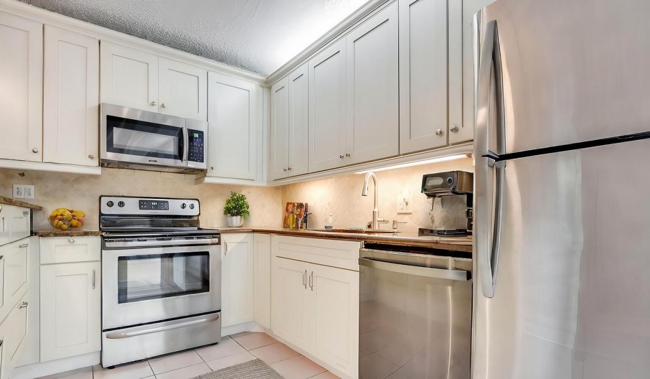 121 1st Lane, Palm Beach Gardens, FL 33418 Photo