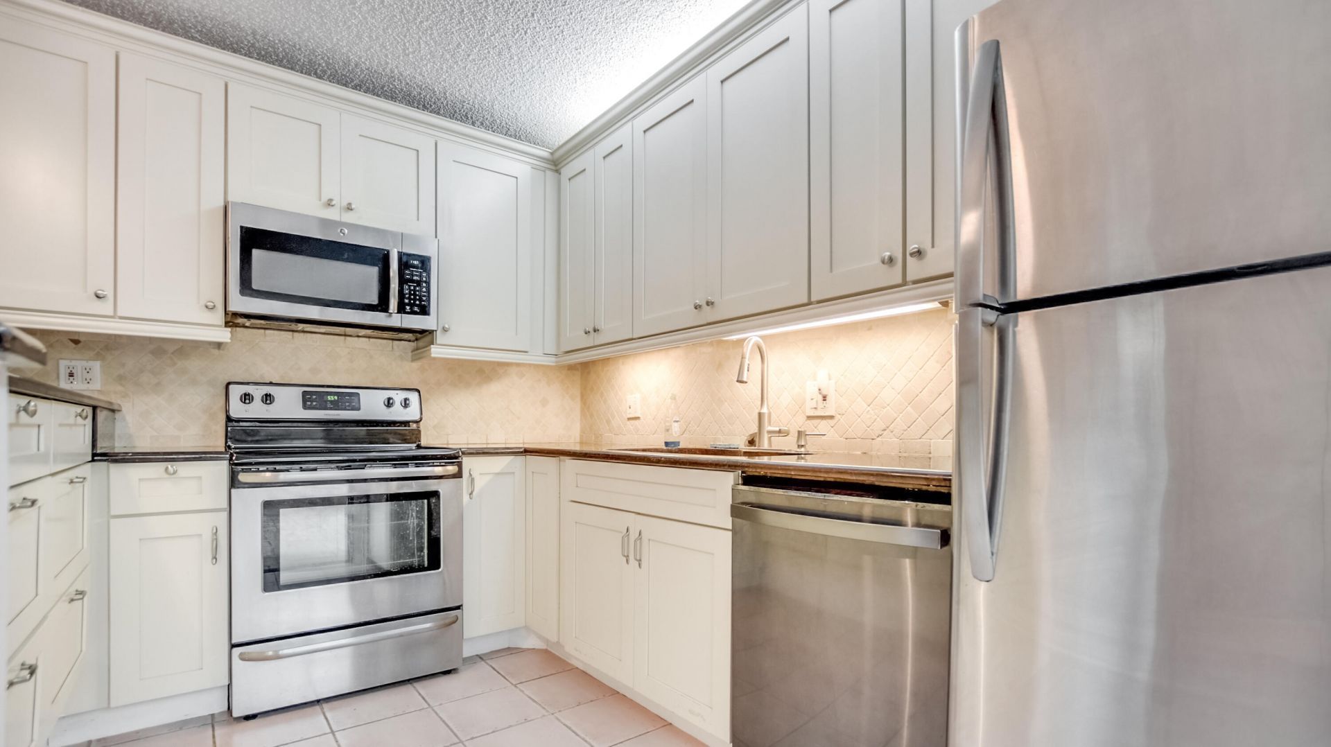 121 1st Lane, Palm Beach Gardens, FL 33418 Photo
