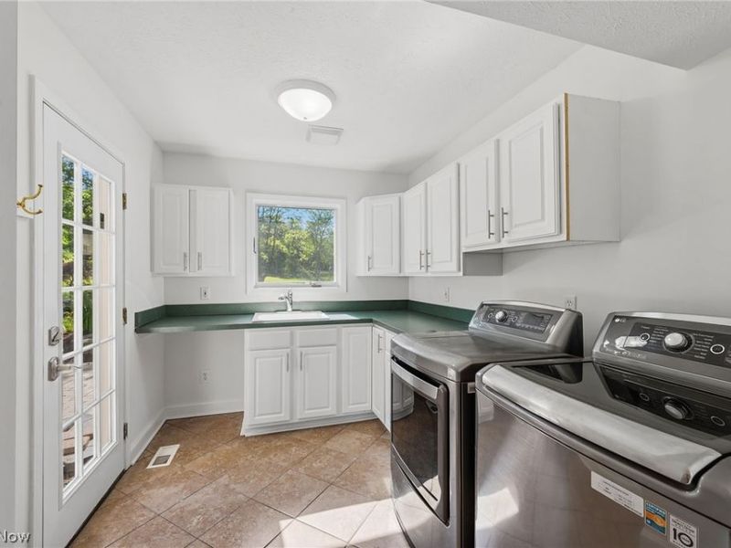 8662 Tanglewood Trail , Chagrin Falls, OH 44023 Photo 14