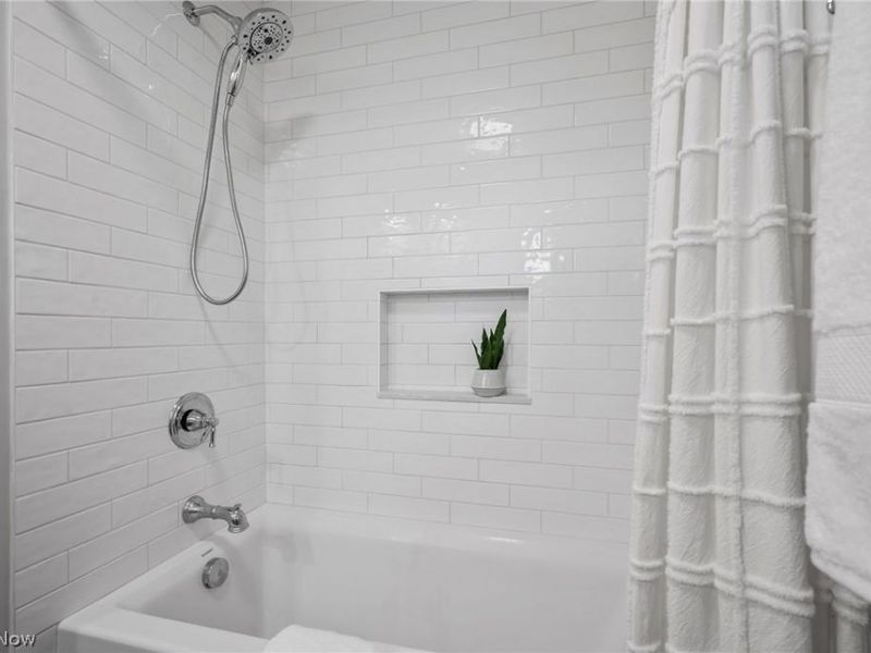8662 Tanglewood Trail , Chagrin Falls, OH 44023 Photo 26