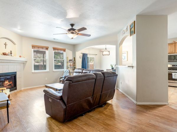 7224 Hearthstone Road NW, Albuquerque, NM 87114