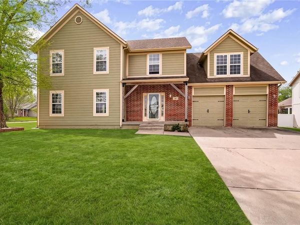 20865 Poplar Court, Spring Hill, KS 66083