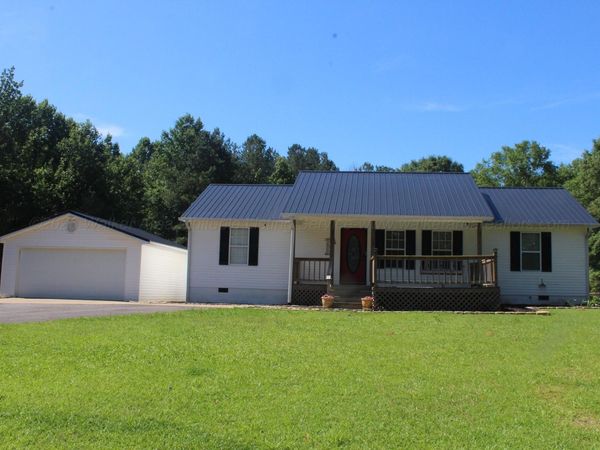 1032 PINEDALE Dr, Jasper, AL 35504