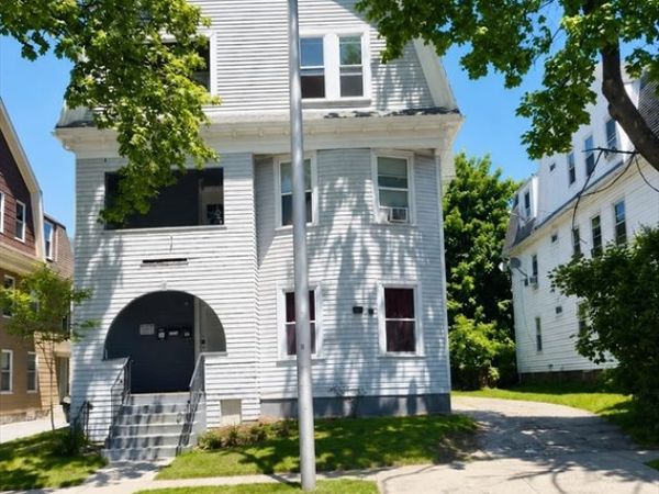 4 Euclid Ave, Worcester, MA 01604