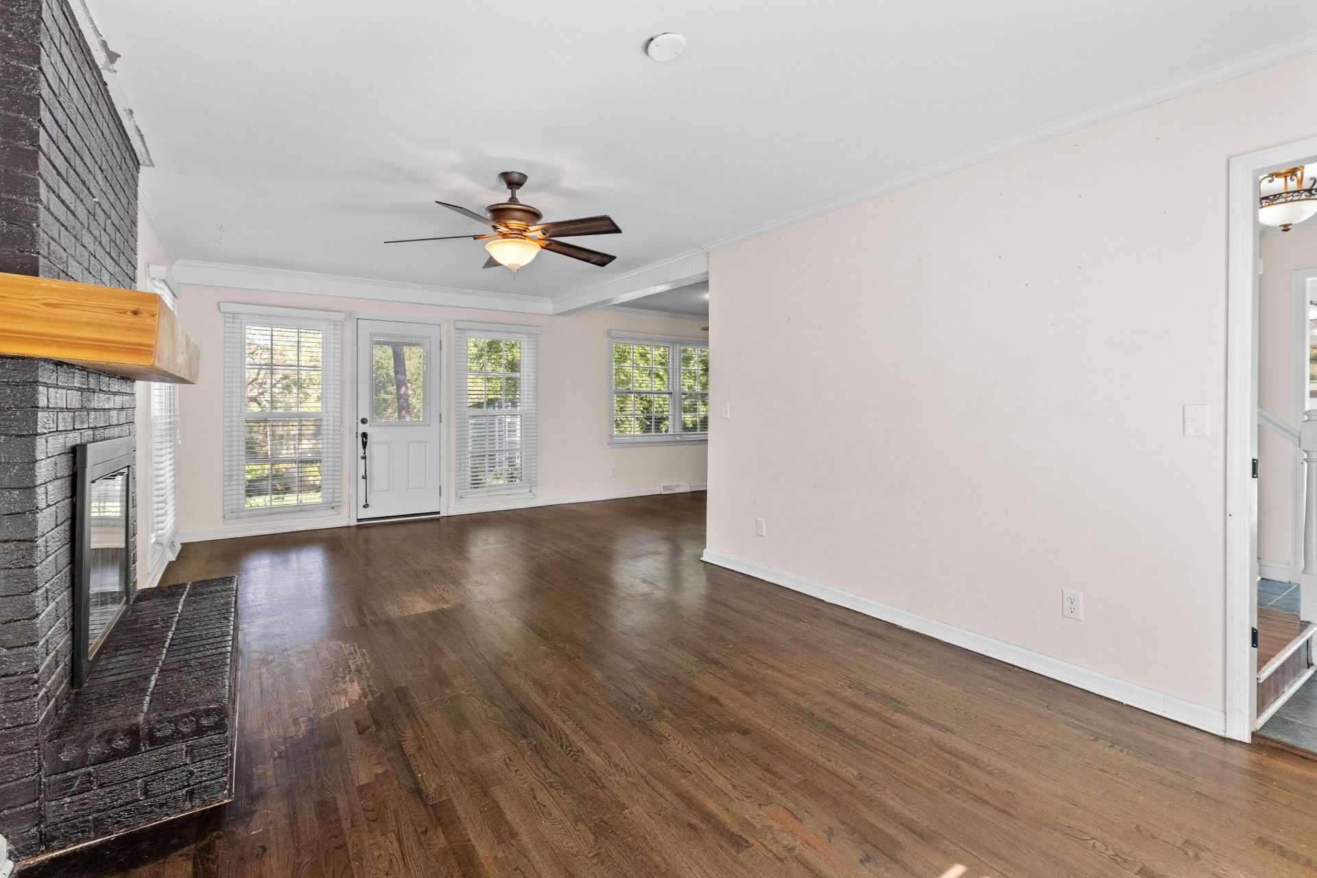 5729 Saint Angela Drive Photo 11