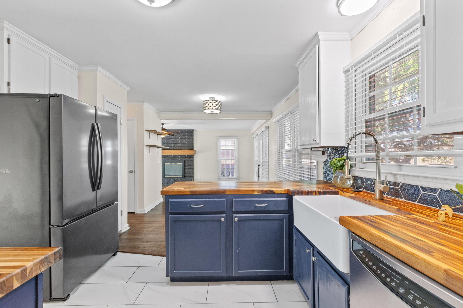 5729 Saint Angela Drive Photo 14