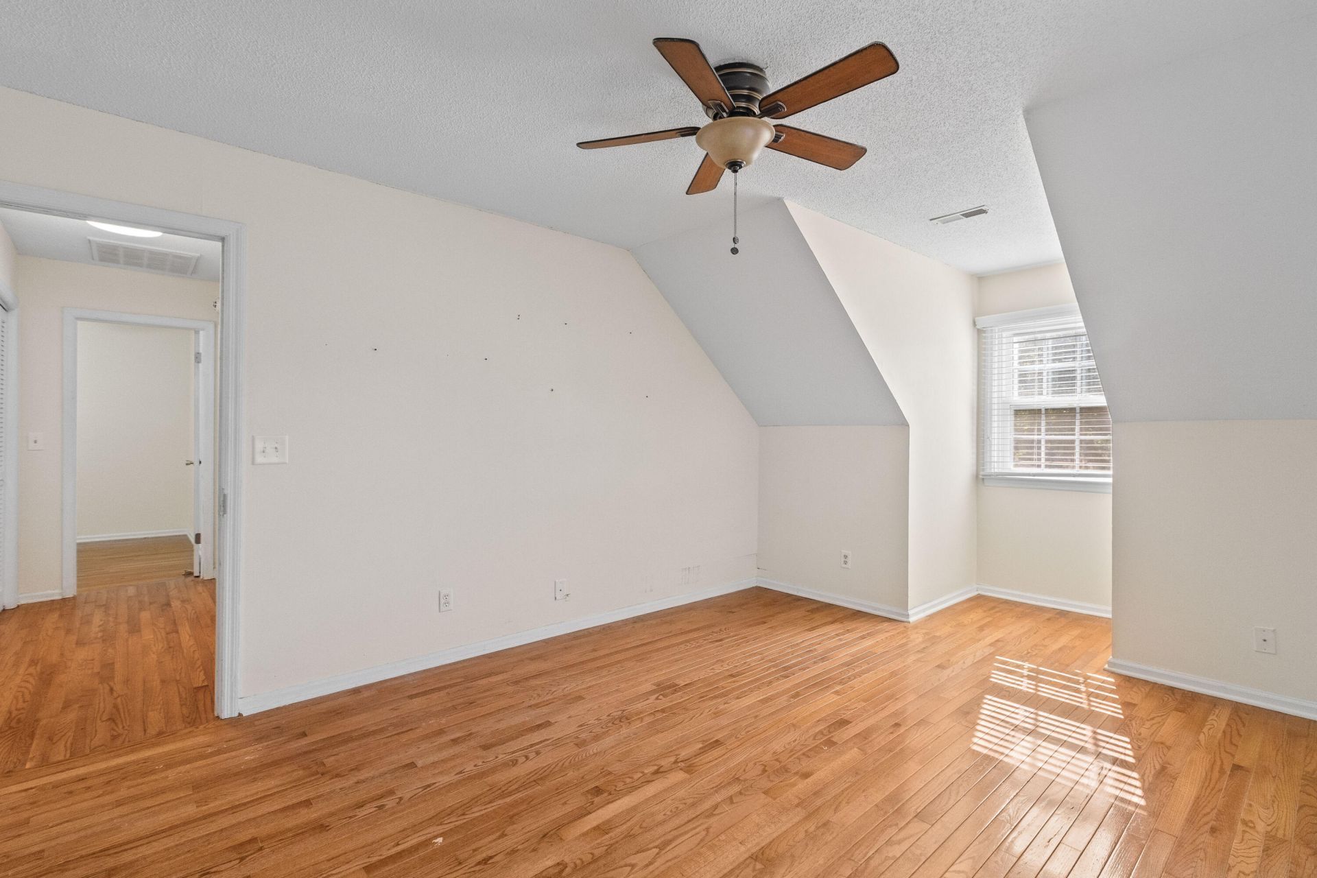 5729 Saint Angela Drive Photo 23