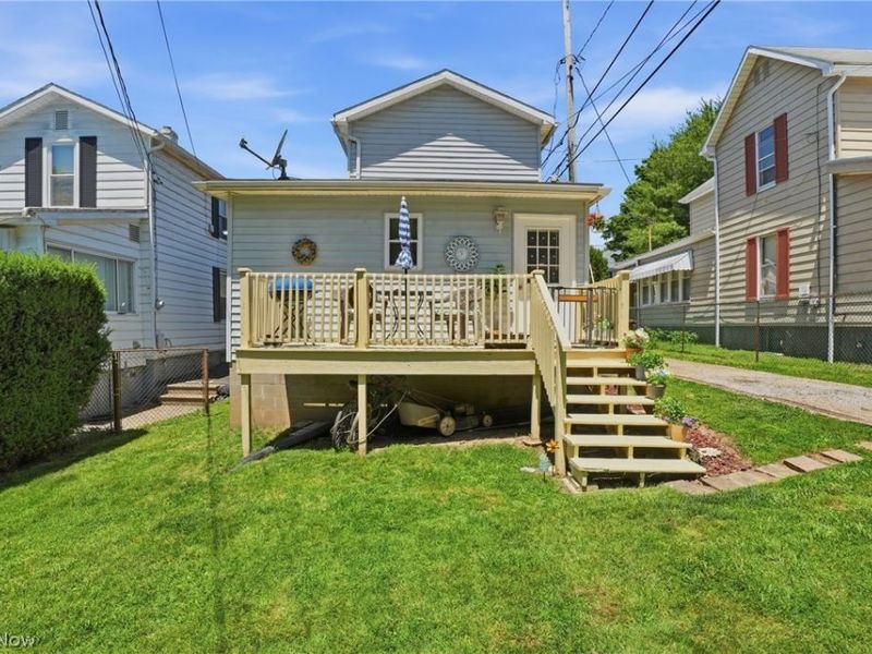 106 E Montgomery Street, Marietta, OH 45750 Photo 8