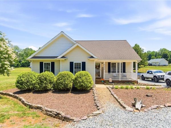 4456 Bellemont Mount Hermon Road, Burlington, NC 27215
