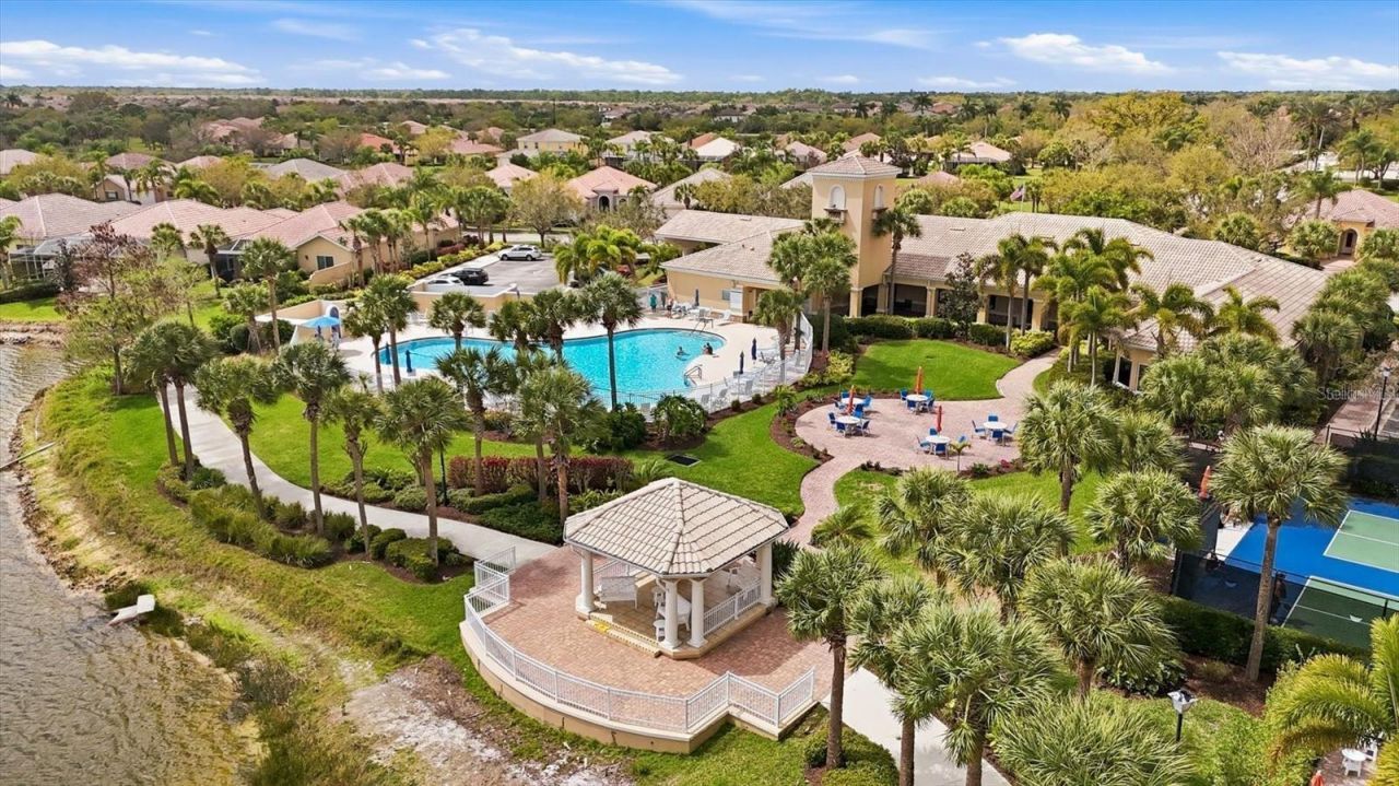 11818 Fiore Lane, Sarasota, FL 34238 Photo