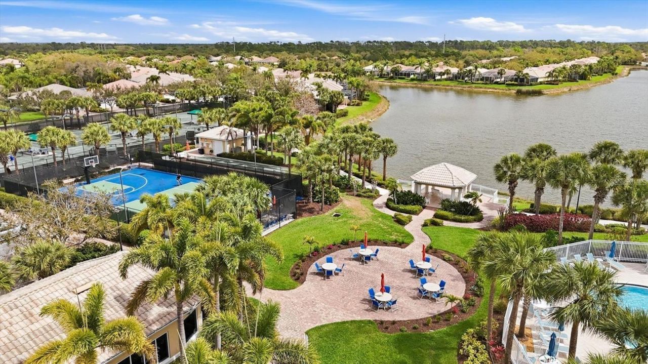 11818 Fiore Lane, Sarasota, FL 34238 Photo