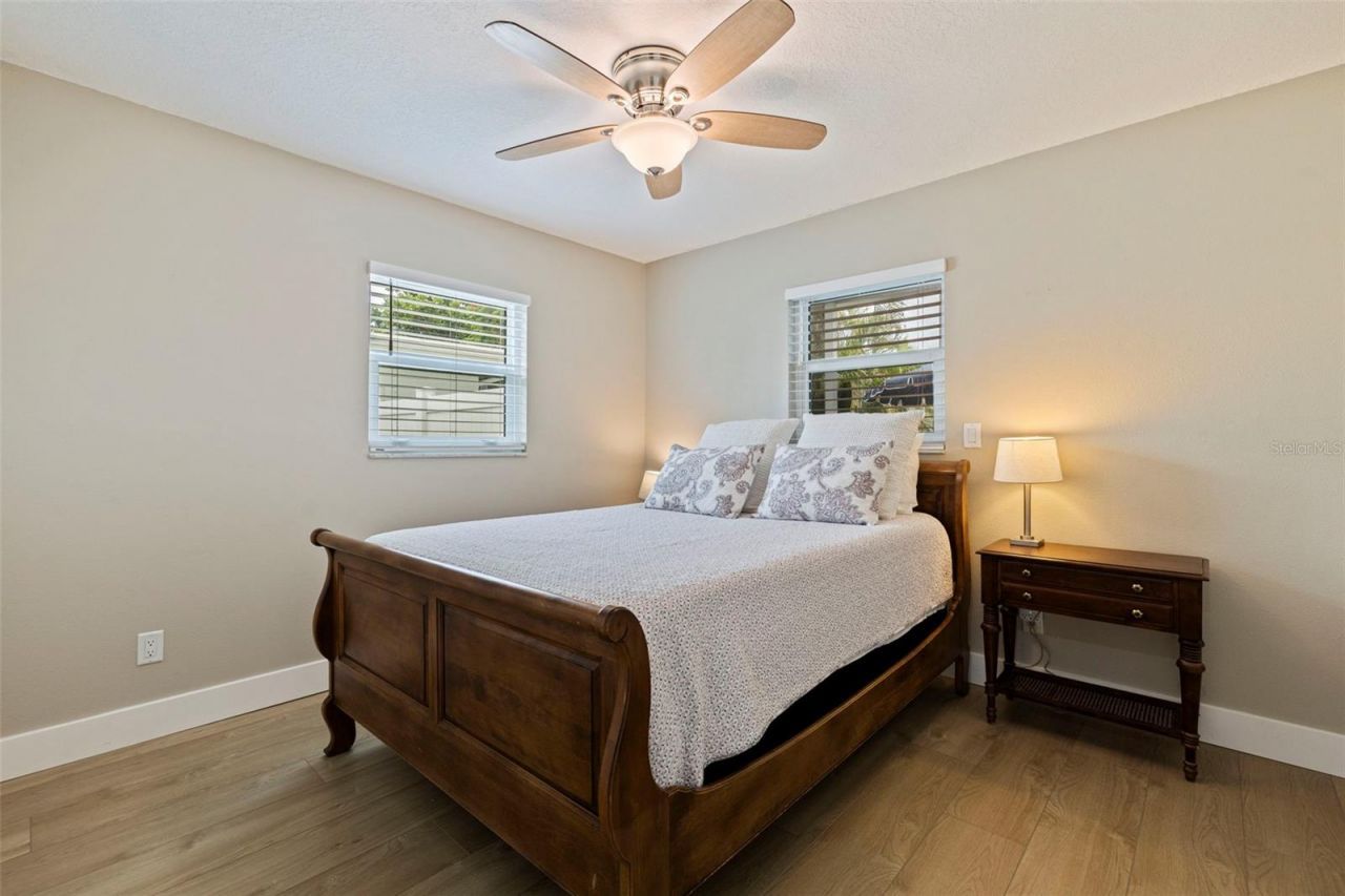 6085 Tanglewood Drive Ne, Saint Petersburg, FL 33703 Photo