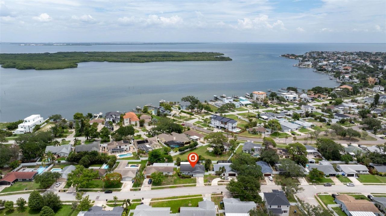 6085 Tanglewood Drive Ne, Saint Petersburg, FL 33703 Photo