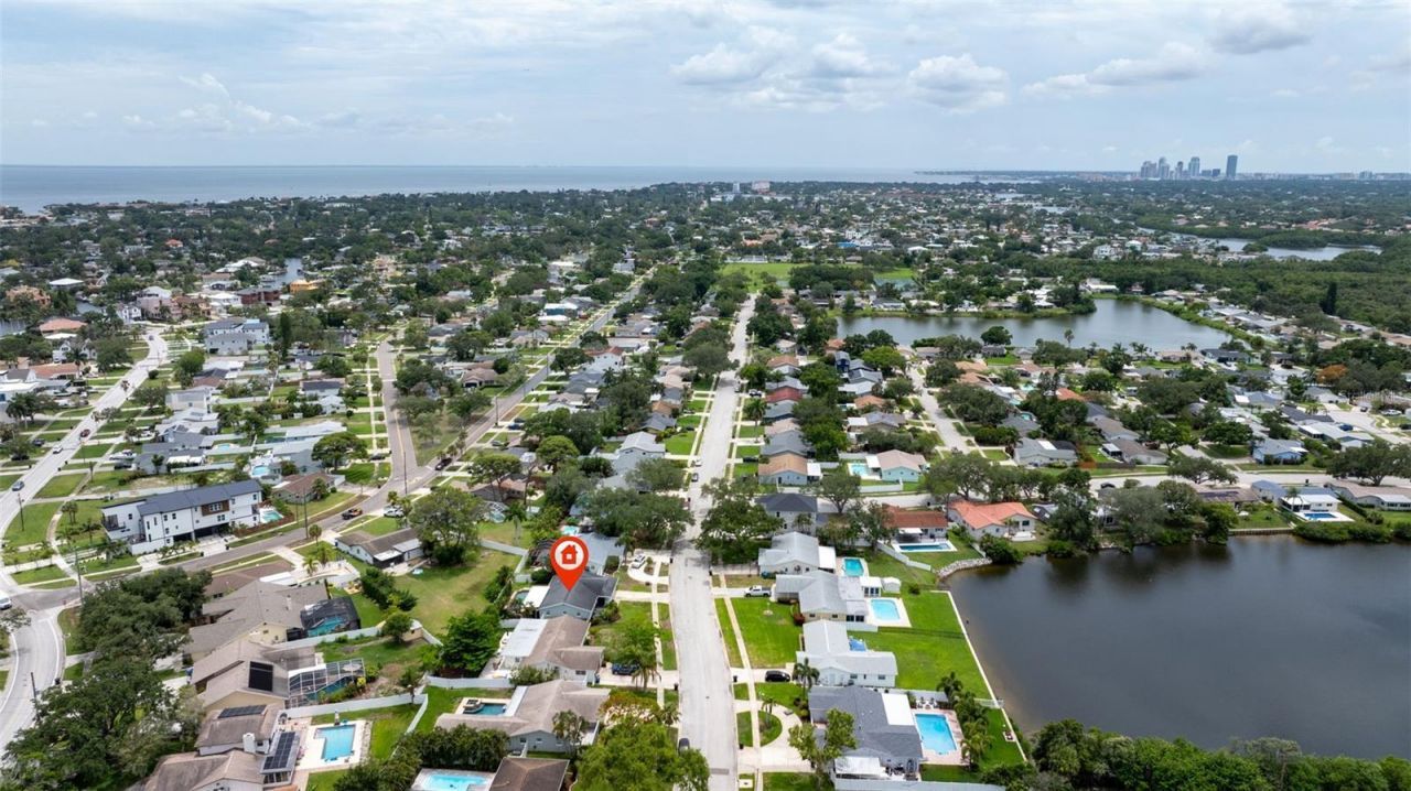 6085 Tanglewood Drive Ne, Saint Petersburg, FL 33703 Photo