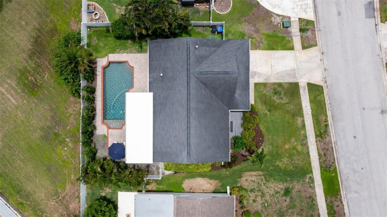 6085 Tanglewood Drive Ne, Saint Petersburg, FL 33703 Photo