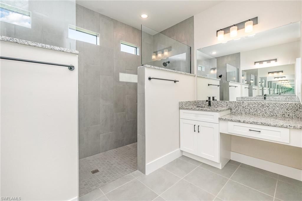 1841 NW 20th Ave , Cape Coral, FL 33993 Photo