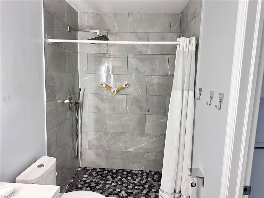 5597 Foxlake Dr , North Fort Myers, FL 33917 Photo