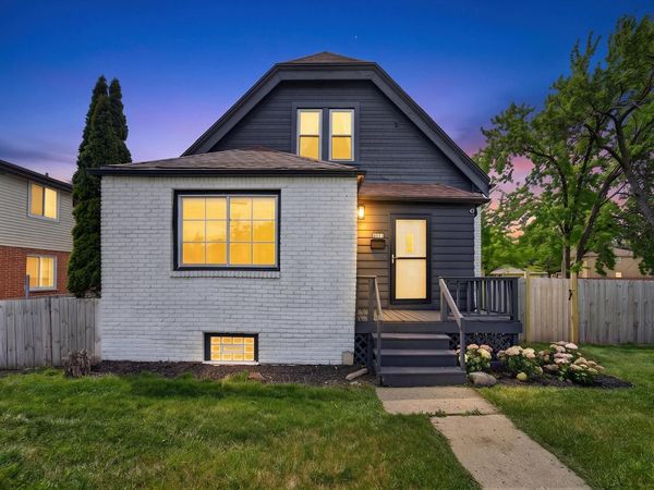 4821 W Hampton AVENUE, Milwaukee, WI 53218