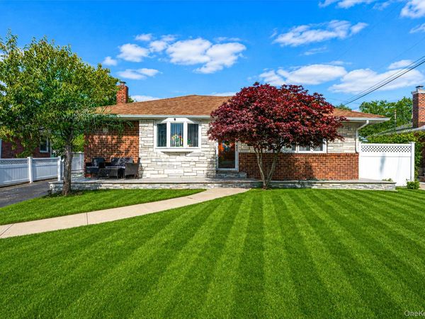 117 Wadsworth Avenue, Levittown, NY 11756
