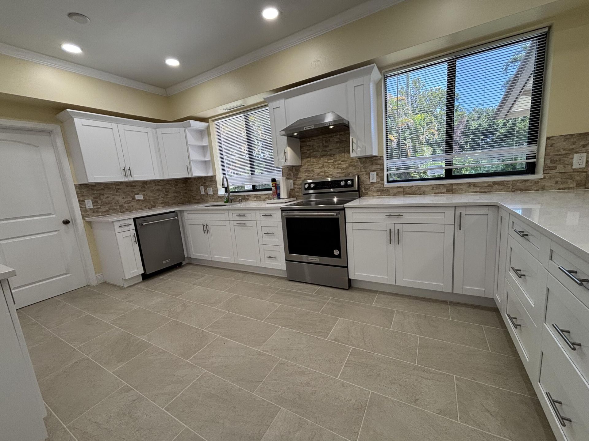 135 E Ilex Drive, Lake Park, FL 33403 Photo