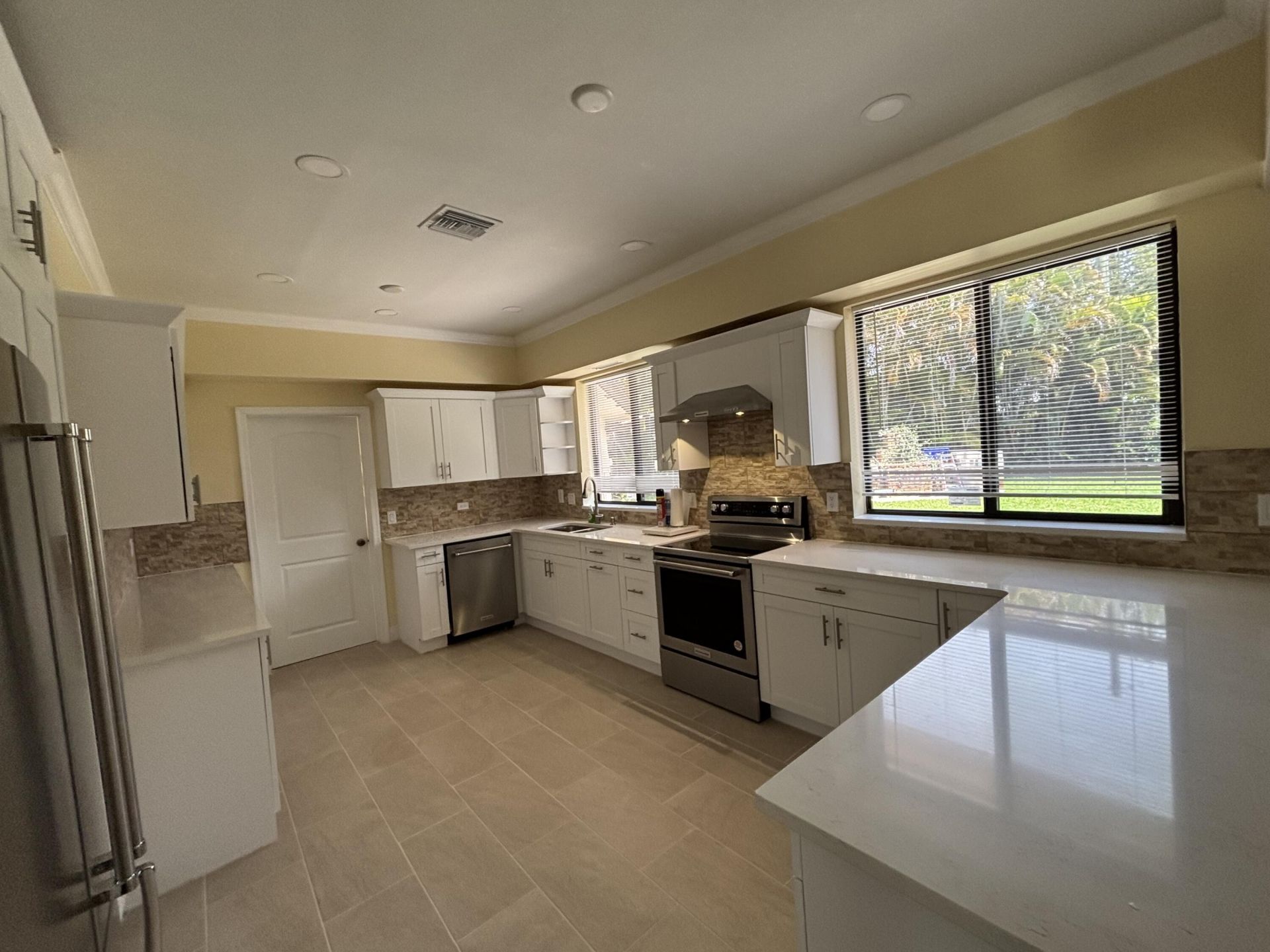 135 E Ilex Drive, Lake Park, FL 33403 Photo