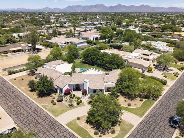 6202 E TURQUOISE Avenue, Paradise Valley, AZ 85253