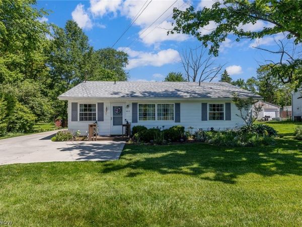 4813 Center Road , Brunswick, OH 44212