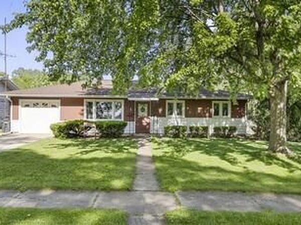 1 N Wabash Street , Hobart, IN 46342