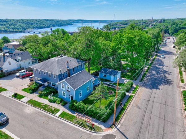 121 Cherry Street W, Stillwater, MN 55082
