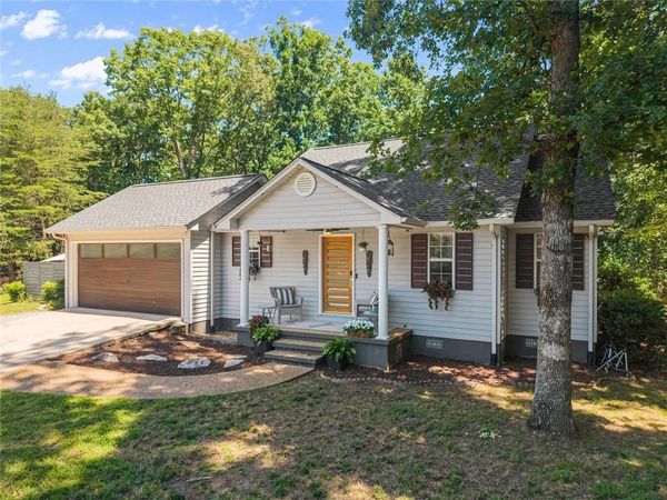 4126 Glenwood Drive , Gainesville, GA 30506
