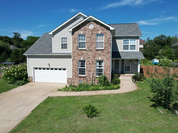 734 Cedar Grove Ct, Clarksville, TN 37040