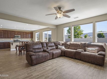 10210 Rollins Drive, Reno, NV 89521 Photo