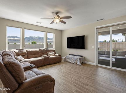 10210 Rollins Drive, Reno, NV 89521 Photo