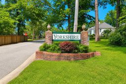 5912 Yorkshire Drive photo 4