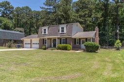 5912 Yorkshire Drive photo 4