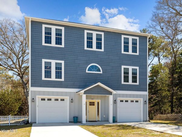 310 Lord Berkeley Drive , Emerald Isle, NC 28594